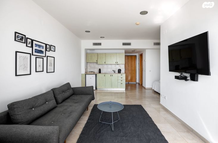 סאבלט, הרצליה