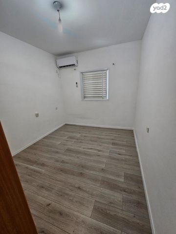 דירה, שכונה ב', באר שבע