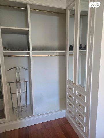 בית פרטי/ קוטג', חופית