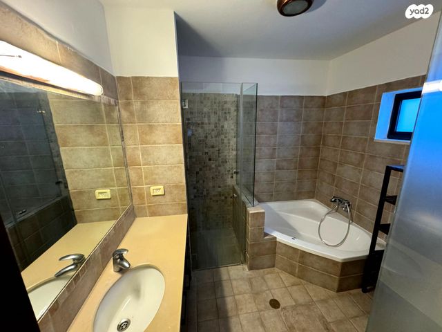 דו משפחתי, הרצליה פיתוח, הרצליה