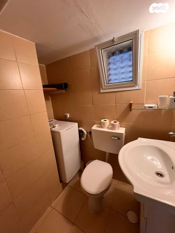 דירה, רמב"ם, טירת כרמל