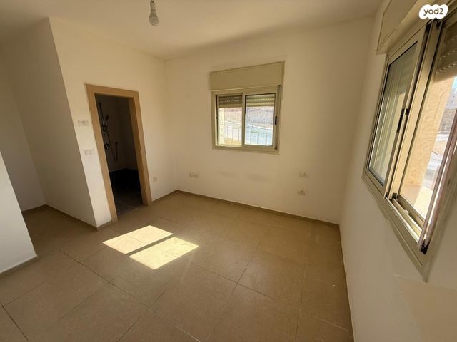 דירה, הערבה 31, אריאל