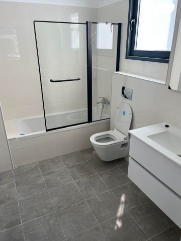 דירה, יצחק שמיר, נווה שרון / שער העיר, נתיבות