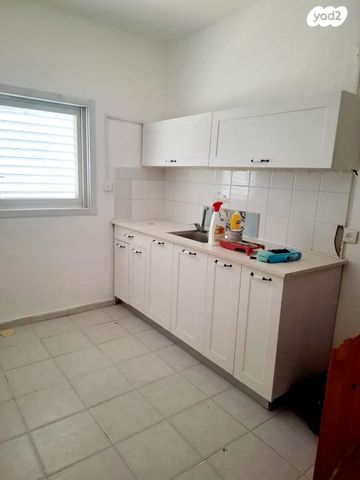 דירה, אוסישקין 23, מרכז העיר דרום, נתניה