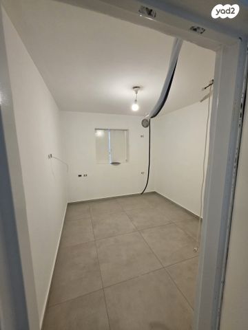 דירה, הנביאים 73, הנביאים, בת ים