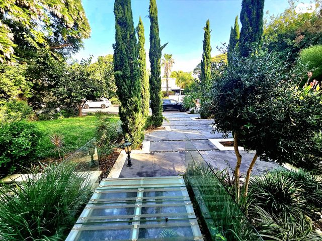 בית פרטי/ קוטג', חופית