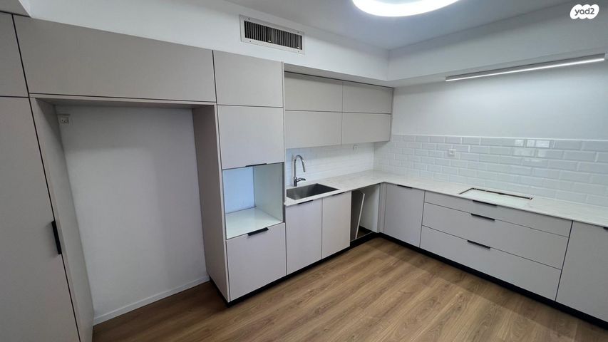 דירה, גלילות, תל אביב יפו