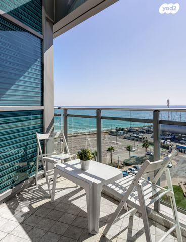 סאבלט, הרצליה