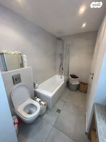 דירה, יחזקאל שטרייכמן, הגוש הגדול, רמת אביב החדשה, נופי ים, תל אביב יפו