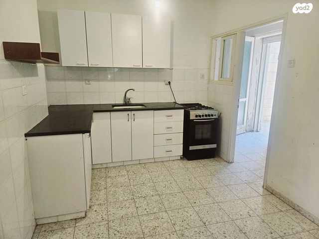 דירת גן, שמעון מועלם נסים, רמת שרת, ירושלים