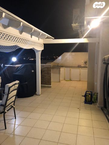 גג/ פנטהאוז, הרטום 34, קרית השרון, נתניה