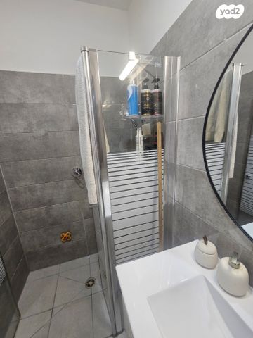 דירה, אריק איינשטיין 1, הרצליה ב', הרצליה