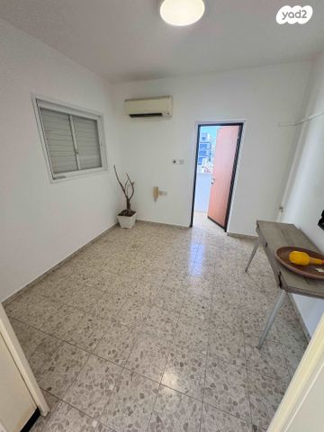 דירה, עוזיאל, רמת גן