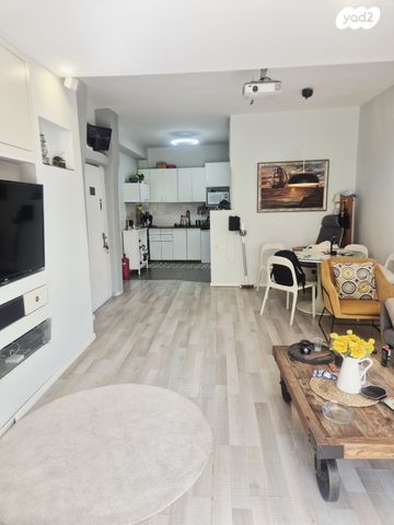 גג/ פנטהאוז, אלעזר בן עזריה 14, תל אביב יפו