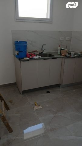 גבעת משקפיים