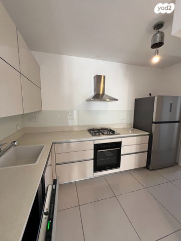 דירה, פינס 18, תל אביב יפו