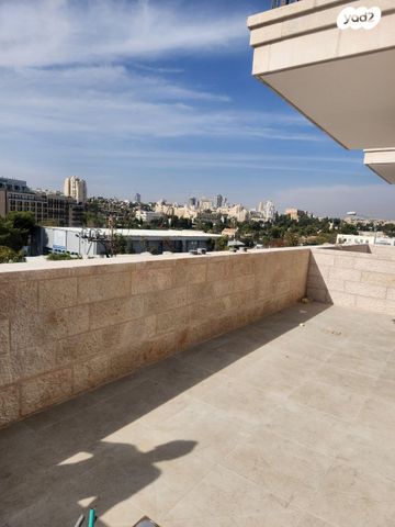 דירה, עמינדב, גבעת חנניה, אבו תור, ירושלים