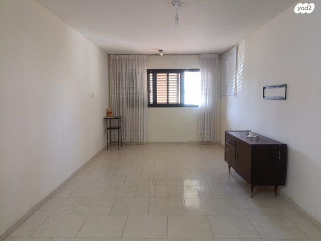 דירה, סמטת גדוד הפורצים, ז'בוטינסקי, אשקלון