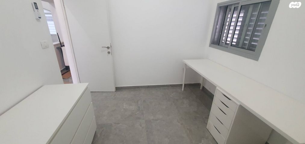 דירה, מנחם בן יהודה 12, שעריים, רחובות