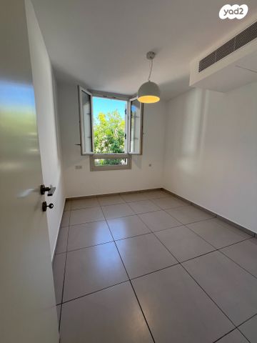 דירה, פינס 18, תל אביב יפו