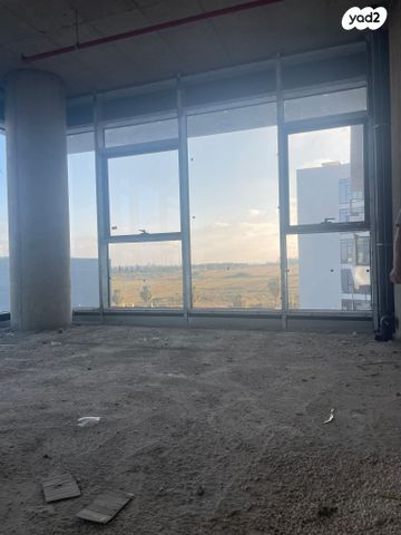 משרדים, בנימינה גבעת עדה