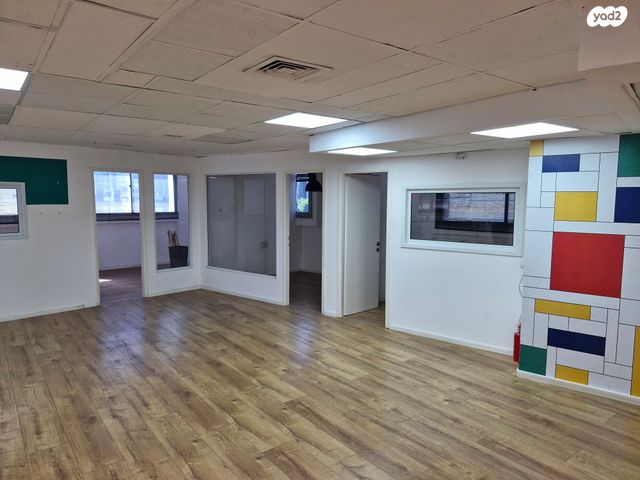 אולמות, לזרוב, מב"ת מערב, אזור תעשייה חדש, ראשון לציון