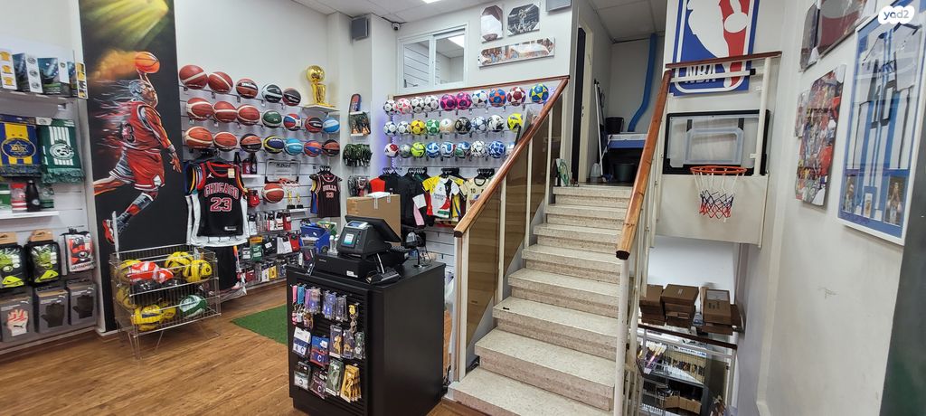 חנויות/ שטח מסחרי, הוד השרון