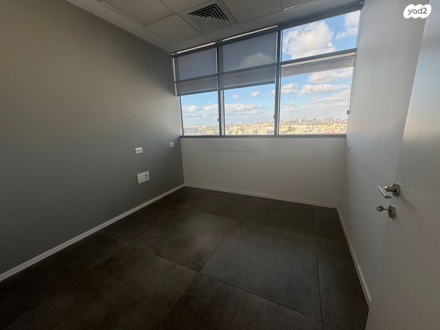 משרדים, ההגנה 13, מב"ת מערב, אזור תעשייה חדש, ראשון לציון