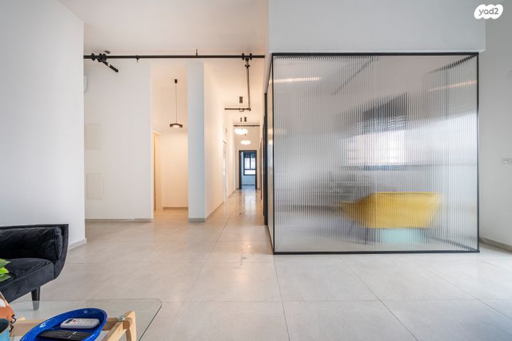 משרדים, פרדס חנה כרכור