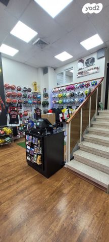 חנויות/ שטח מסחרי, הוד השרון