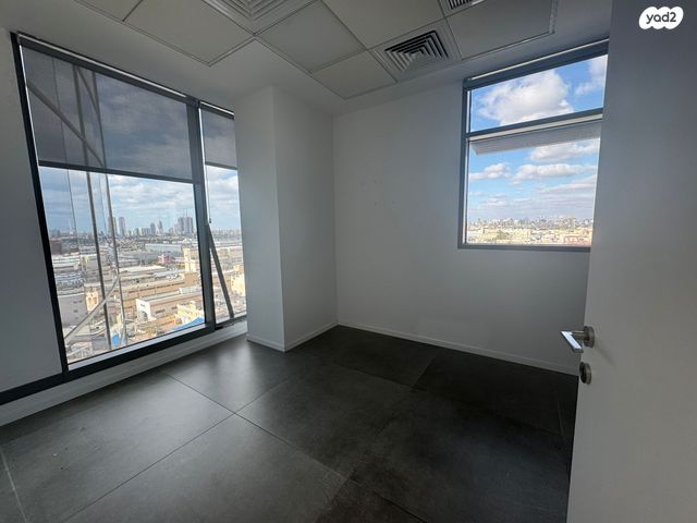 משרדים, ההגנה 13, מב"ת מערב, אזור תעשייה חדש, ראשון לציון