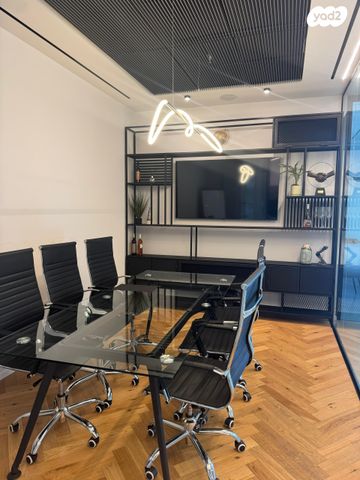 משרדים, הכישור, חולון