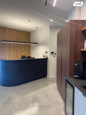 משרדים, הכישור, חולון