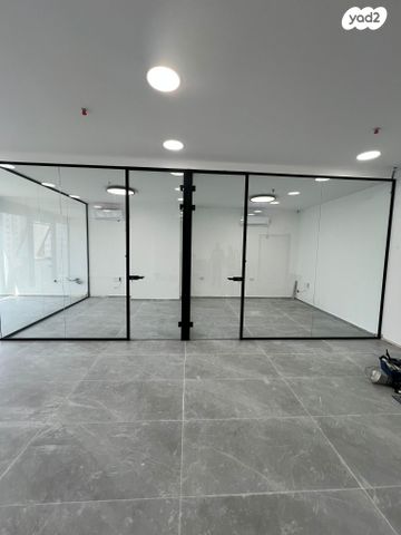 משרדים, משכנות האומנים, קרית מוצקין