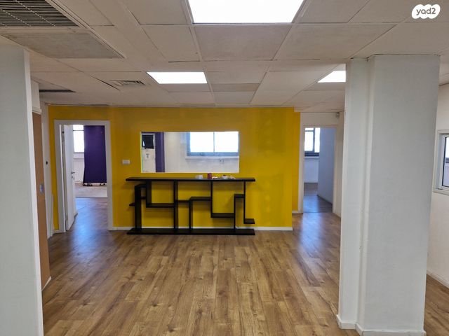 אולמות, לזרוב, מב"ת מערב, אזור תעשייה חדש, ראשון לציון