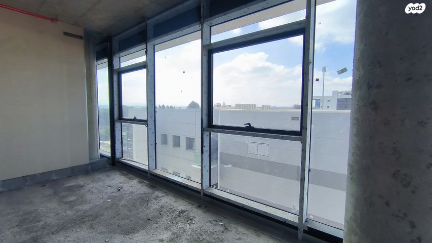 משרדים, בנימינה גבעת עדה