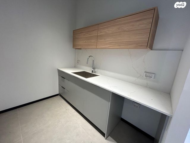 משרדים, דרך מנחם בגין, בורסה, רמת גן