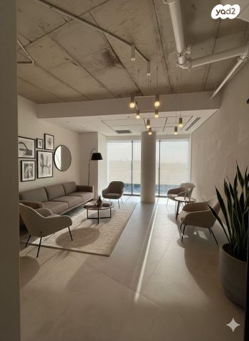 משרדים, מודיעין מכבים רעות