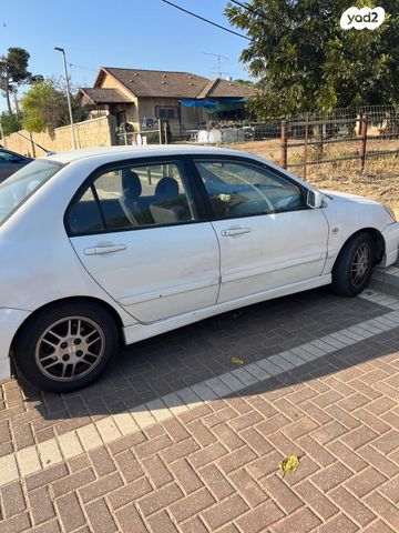 מודעת רכב מיצובישי לנסר