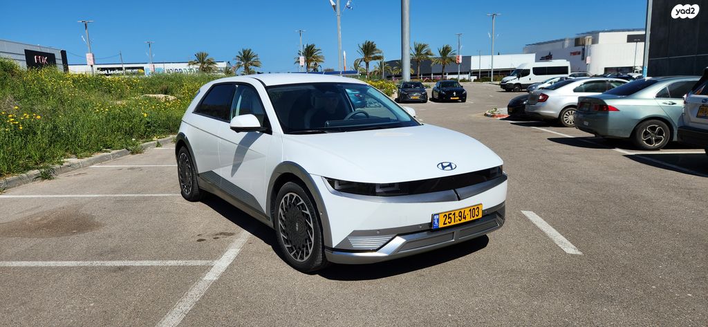 יונדאי איוניק 5