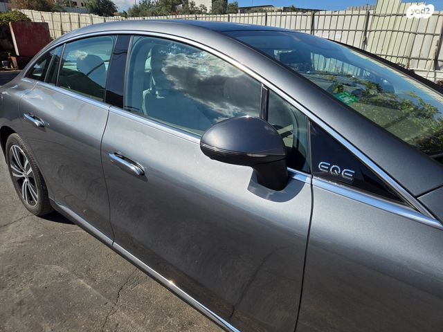 מודעת רכב מרצדס-בנץ EQE