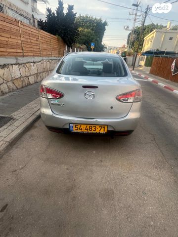 מודעת רכב מאזדה 2