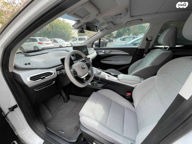 ג׳ילי Geometry C