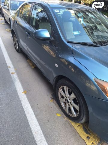 מודעת רכב מאזדה 3