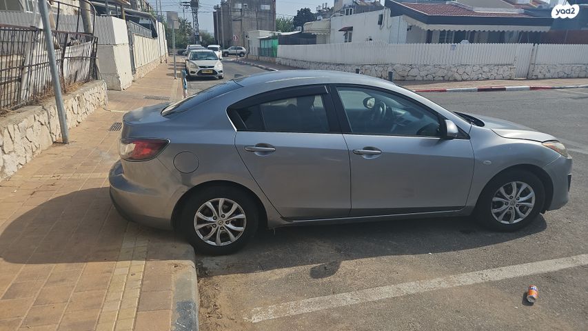 מאזדה 3