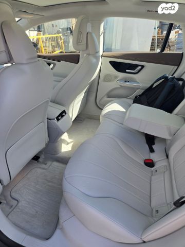 מרצדס-בנץ EQE