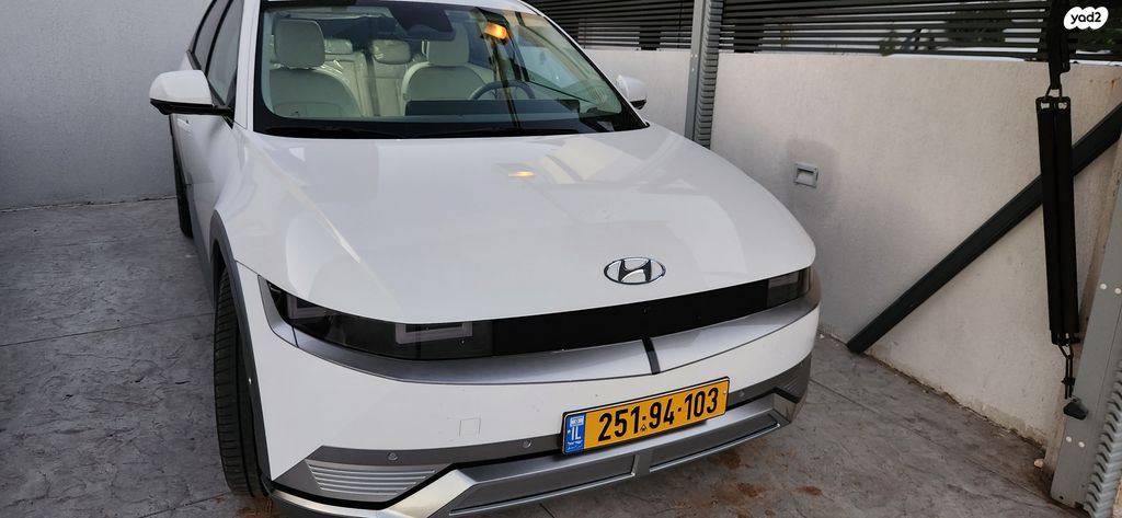 יונדאי איוניק 5