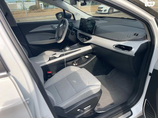 ג׳ילי Geometry C