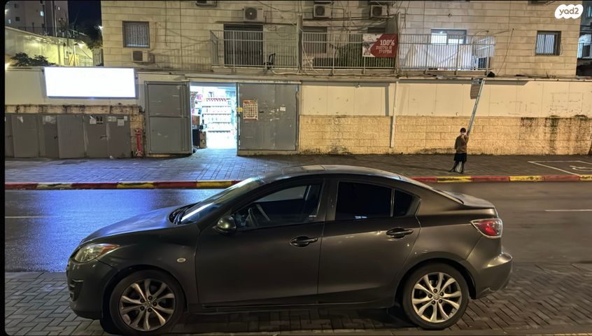 מודעת רכב מאזדה 3
