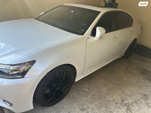 מודעת רכב לקסוס GS